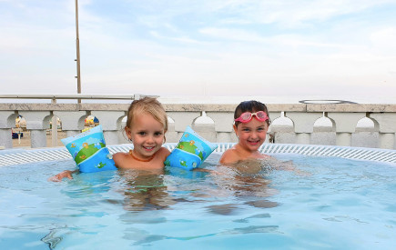 media.Family-01_RosamarieElite