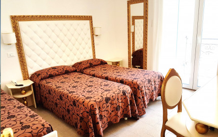 media.Camera-01_RosamarieElite