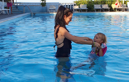 media.Piscina-02_Gallery_RosaMarieElite