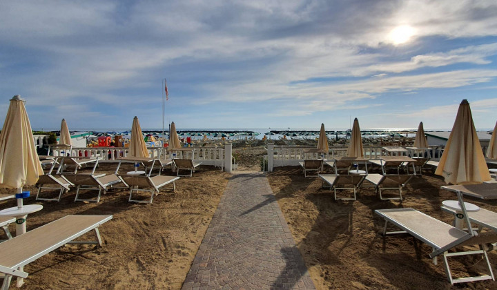 media.spiaggia-gabicce-mare-hotel-rosa-maria-elite