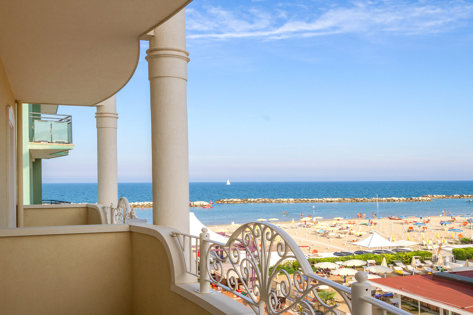 media.Camera-09_RosamarieElite